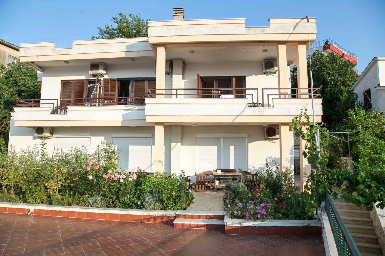 Apartments Aga อุลซิน ภายนอก รูปภาพ